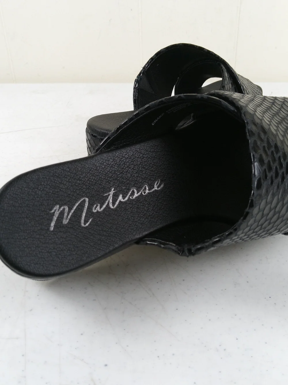 Matisse Holden Platform Slide Sandals Black Snake Embossed Leather Slip On 7